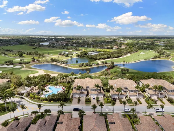$669,000 | 9031 Cherry Oaks Trail, Unit 101, Naples, FL 34114