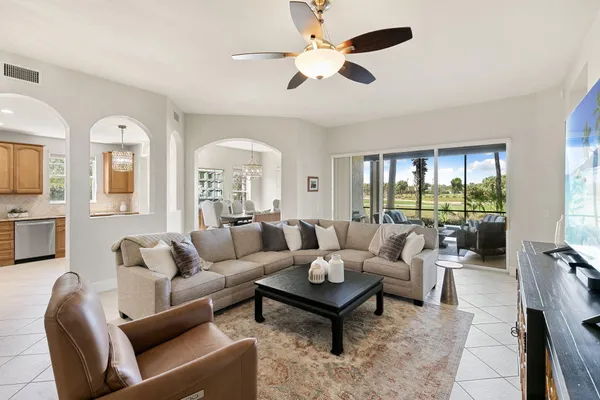 $669,000 | 9031 Cherry Oaks Trail, Unit 101, Naples, FL 34114