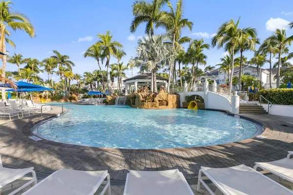 $669,000 | 9031 Cherry Oaks Trail, Unit 101, Naples, FL 34114