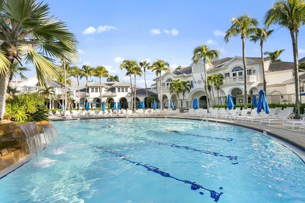 $669,000 | 9031 Cherry Oaks Trail, Unit 101, Naples, FL 34114