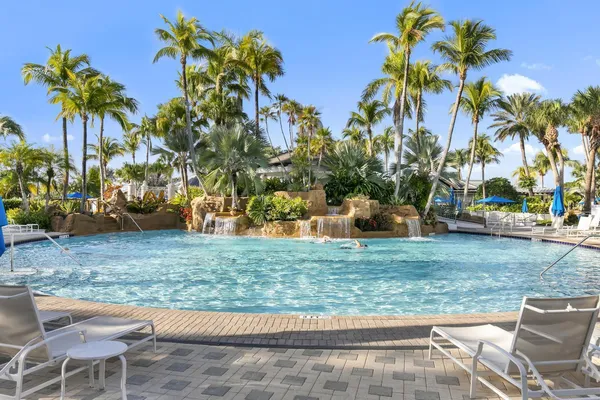 $669,000 | 9031 Cherry Oaks Trail, Unit 101, Naples, FL 34114