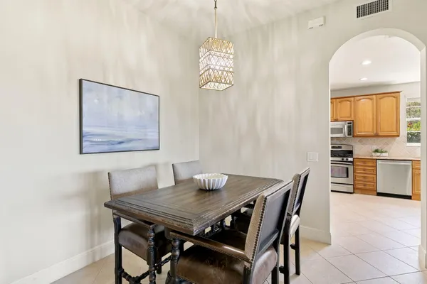 $669,000 | 9031 Cherry Oaks Trail, Unit 101, Naples, FL 34114