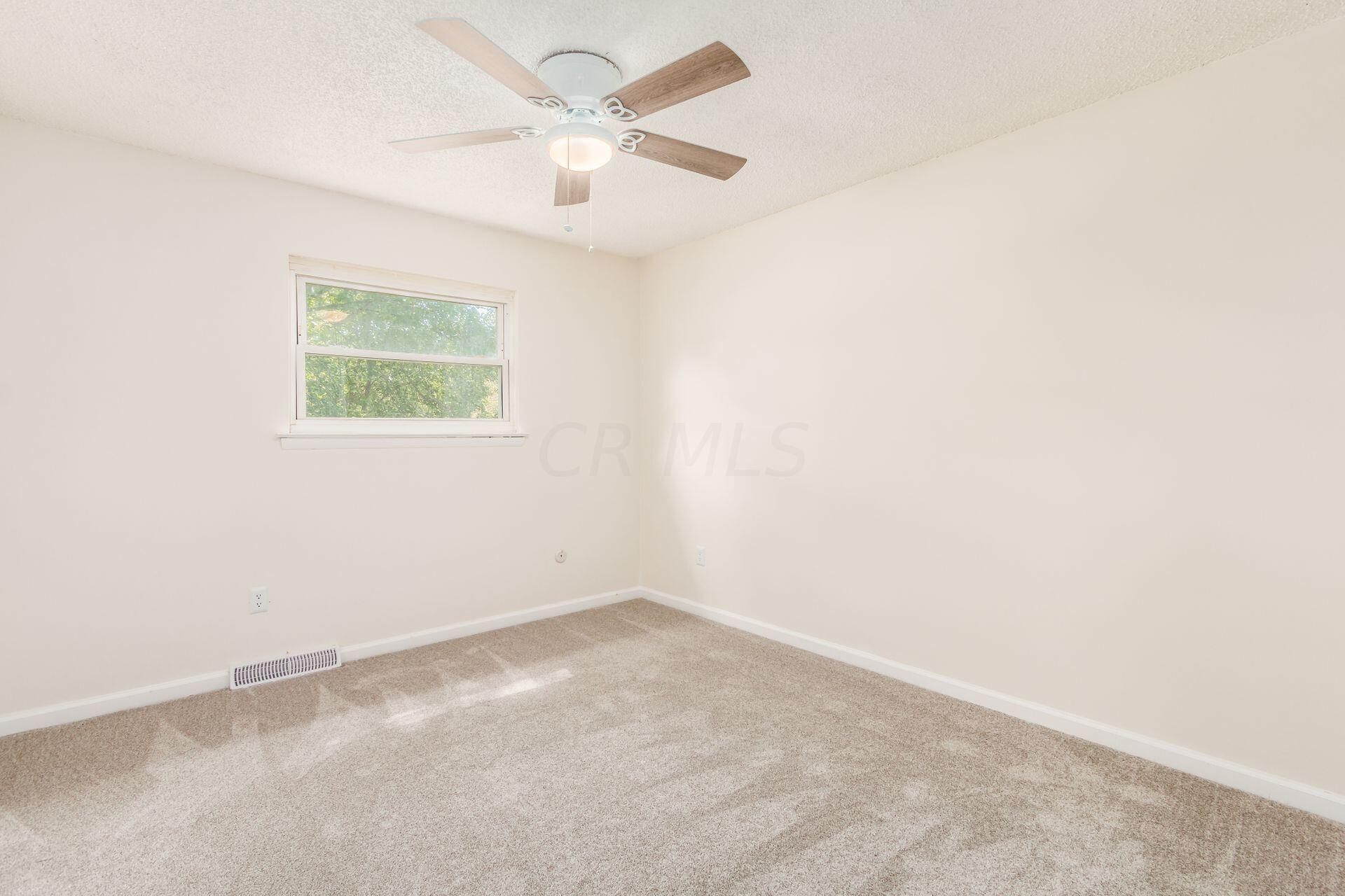 5409 Refugee Road Columbus, OH 43232 - Photo 18 of 37 020_d Columbus OH 43232_046