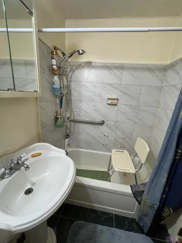 $190,000 | 141 Millie Drive, Westwego, LA 70094