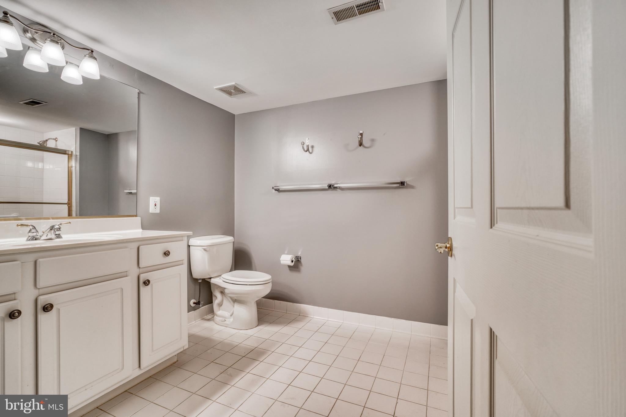 12330 Rosslare Ridge Road, Unit 207 Lutherville-Timonium, MD 21093 - Photo 33 of 50 Gallery Image 33