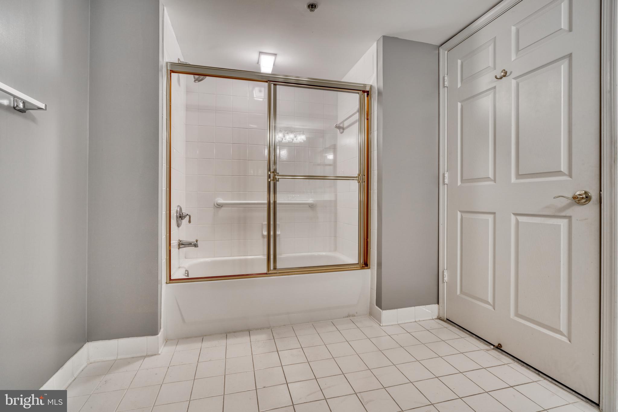 12330 Rosslare Ridge Road, Unit 207 Lutherville-Timonium, MD 21093 - Photo 35 of 50 Gallery Image 35