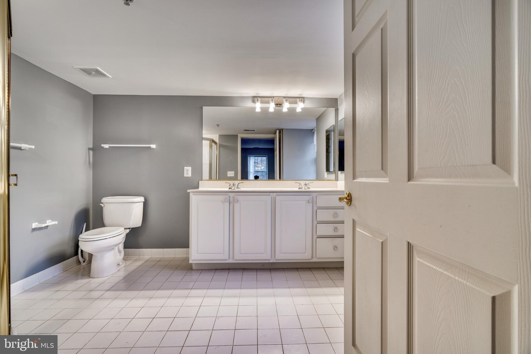 12330 Rosslare Ridge Road, Unit 207 Lutherville-Timonium, MD 21093 - Photo 41 of 50 Gallery Image 41