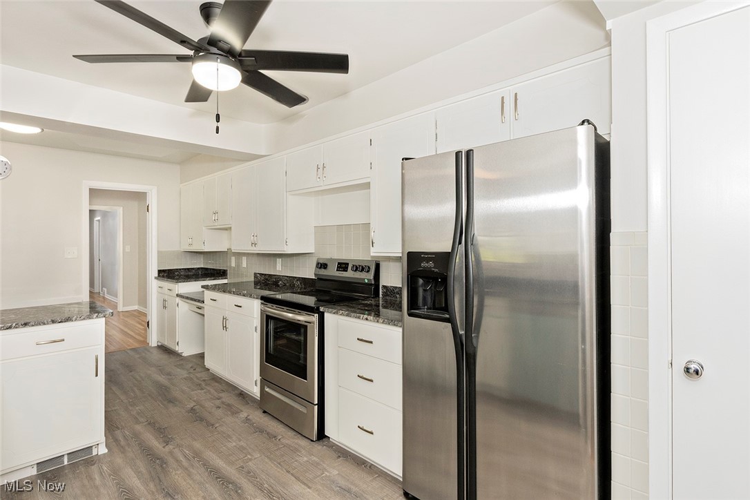1148 Rutherford Road Cleveland, OH 44112 - Photo 12 of 45