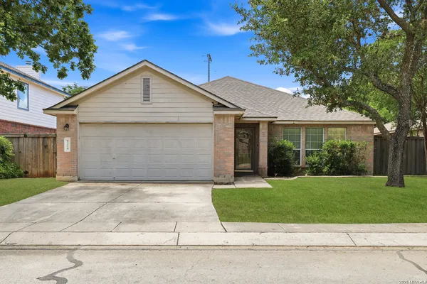 $1,995 | 9324 Cedar Point, Helotes, TX 78023