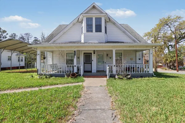 $399,900 | 102 1st Street, Havana, FL 32333