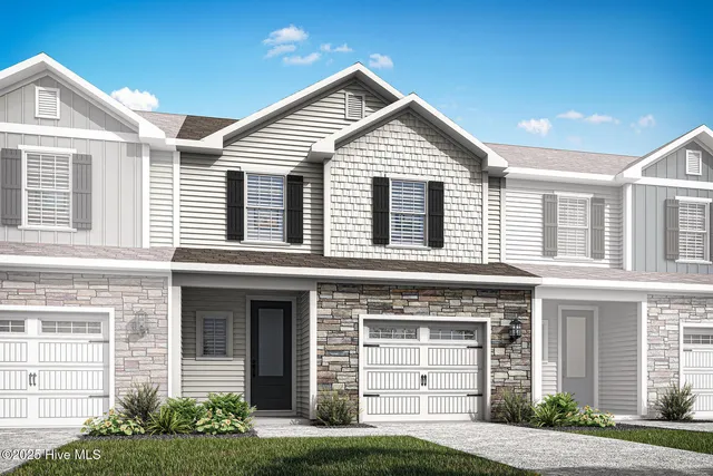 $319,900 | 101 Cmns Vw Drive, Hampstead, NC 28443