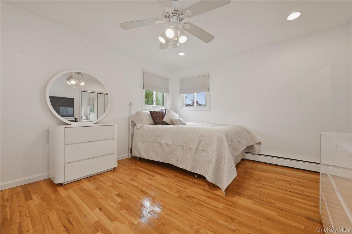 2461 Riviera Lane Bellmore, NY 11710 - Photo 30 of 44