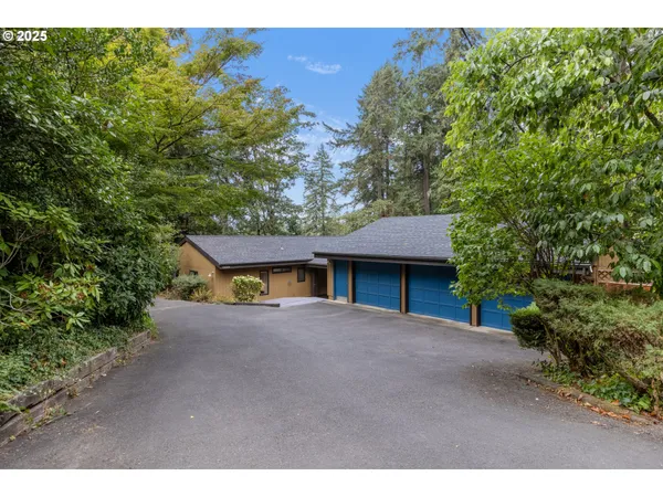 $1,495,000 | 1993 Fircrest Drive, Eugene, OR 97403
