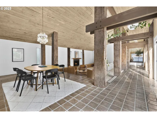 $1,495,000 | 1993 Fircrest Drive, Eugene, OR 97403