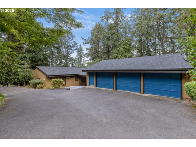 $1,495,000 | 1993 Fircrest Drive, Eugene, OR 97403