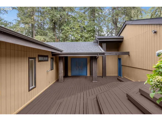 $1,495,000 | 1993 Fircrest Drive, Eugene, OR 97403
