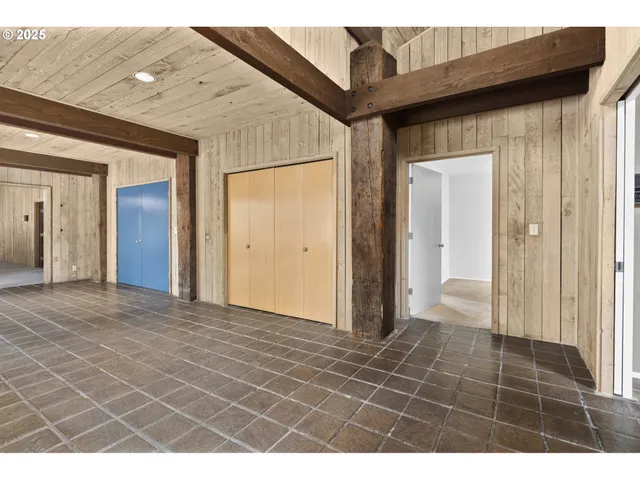 $1,495,000 | 1993 Fircrest Drive, Eugene, OR 97403