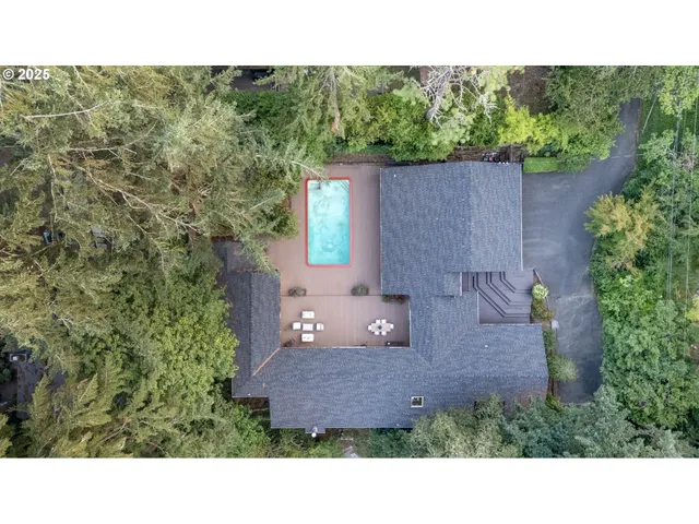 $1,495,000 | 1993 Fircrest Drive, Eugene, OR 97403