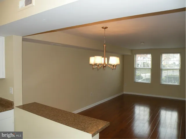 $2,600 | 3732 Jason Avenue, Alexandria, VA 22302