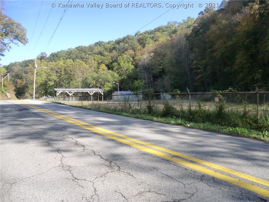1526 Rutledge Road Charleston, WV 25311 - Photo 7 of 7 Gallery Image 7