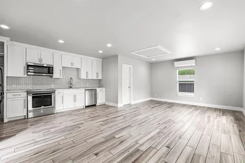 $649,999 | 8911 Diceman Drive, Dallas, TX 75218