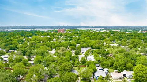 $649,999 | 8911 Diceman Drive, Dallas, TX 75218