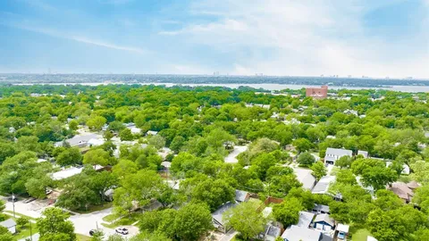 $649,999 | 8911 Diceman Drive, Dallas, TX 75218