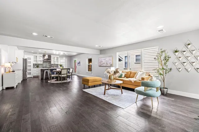 $649,999 | 8911 Diceman Drive, Dallas, TX 75218