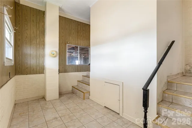 $499,900 | 22 Madrid Lane, Hendersonville, NC 28792