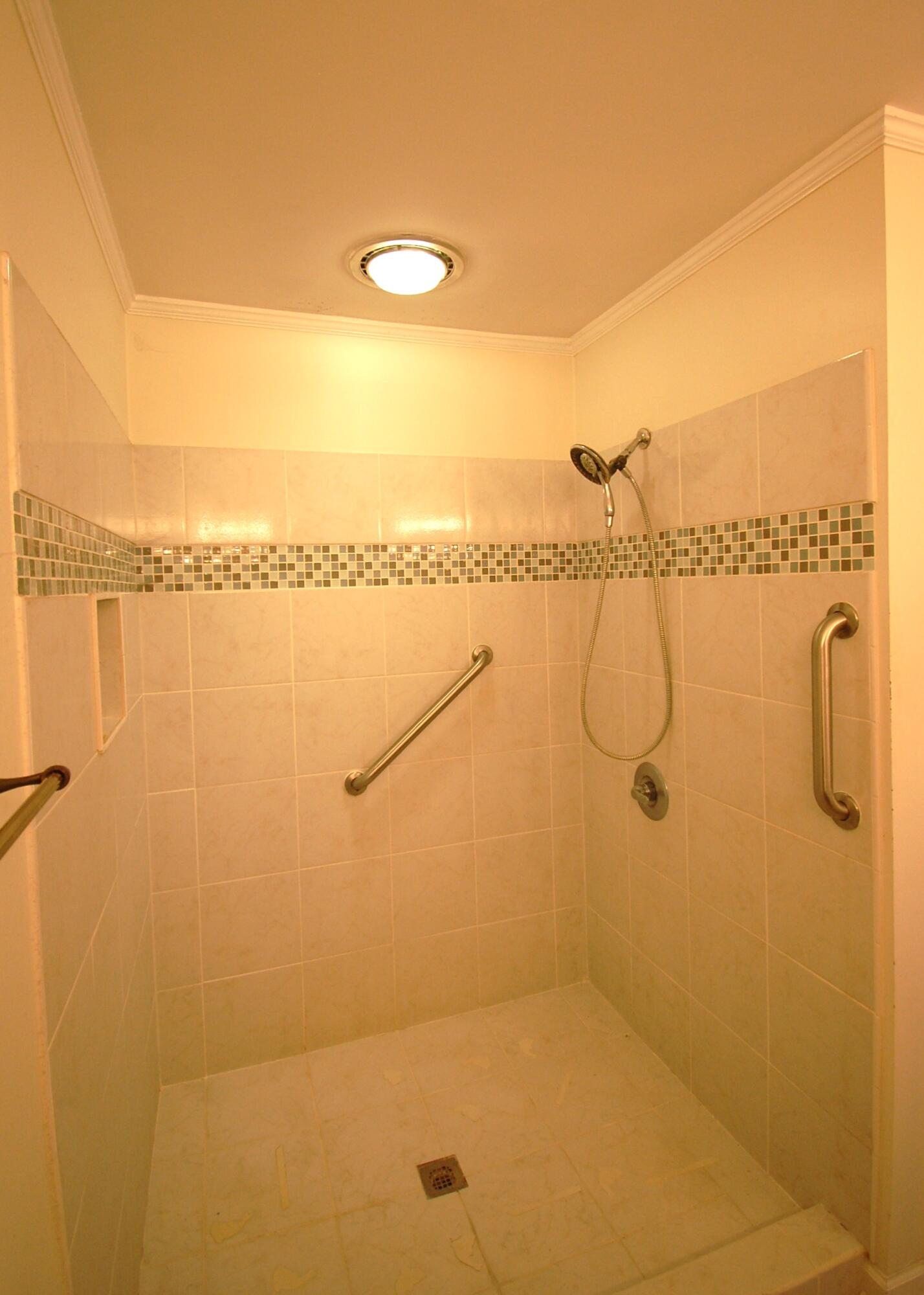 150 Maple Court Paducah, KY 42003 - Photo 16 of 27 DSC_0043