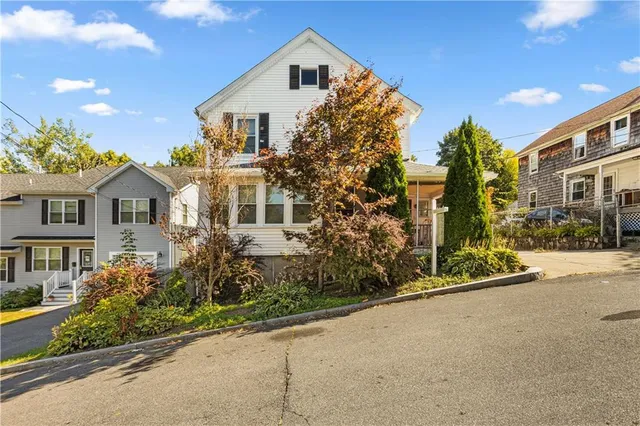 $499,900 | 63 Lincoln Avenue, Cranston, RI 02920