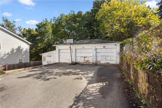 $499,900 | 63 Lincoln Avenue, Cranston, RI 02920