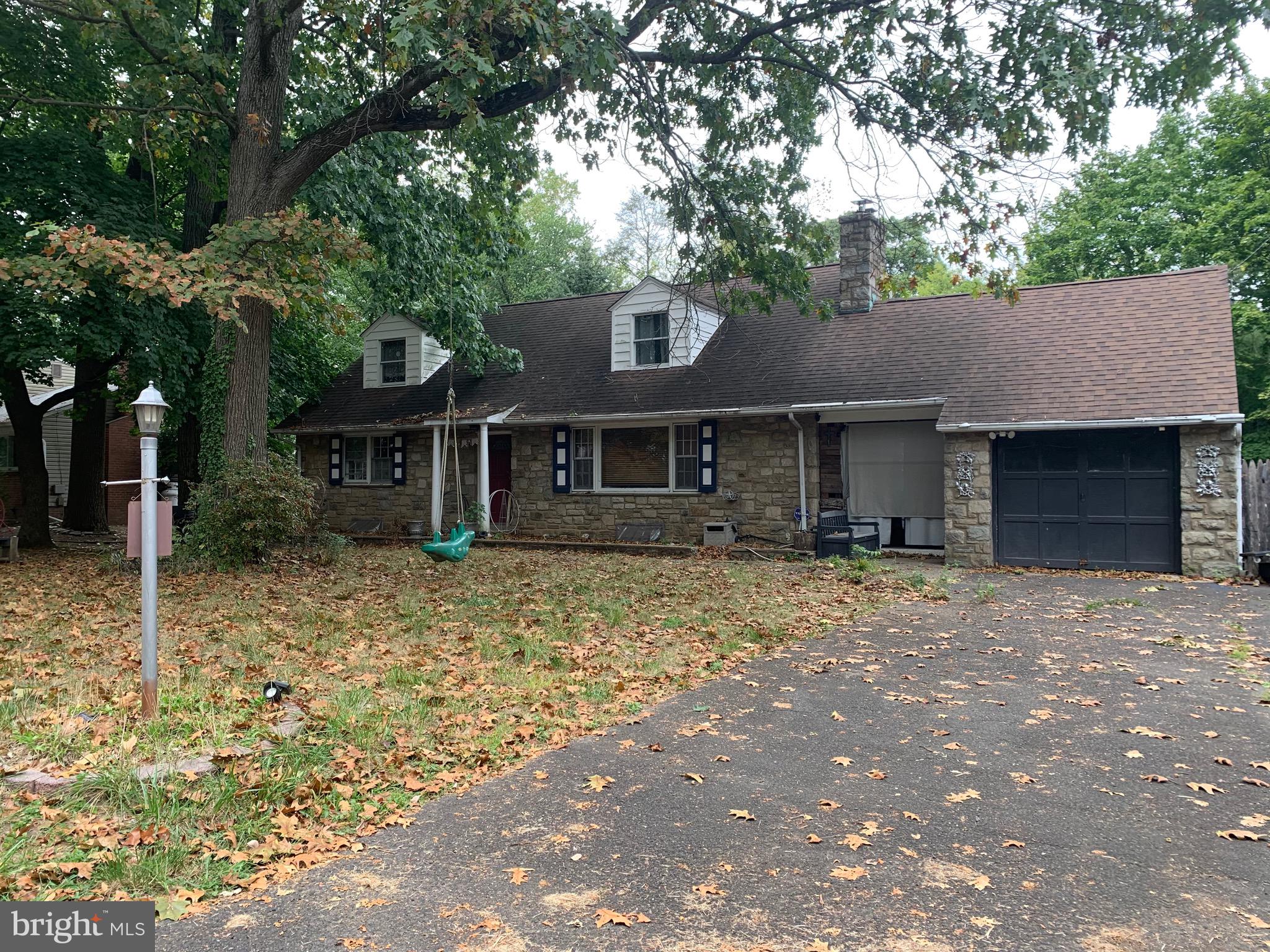 546 Centennial Road Warminster, PA 18974 - Photo 3 of 3 Gallery Image 3