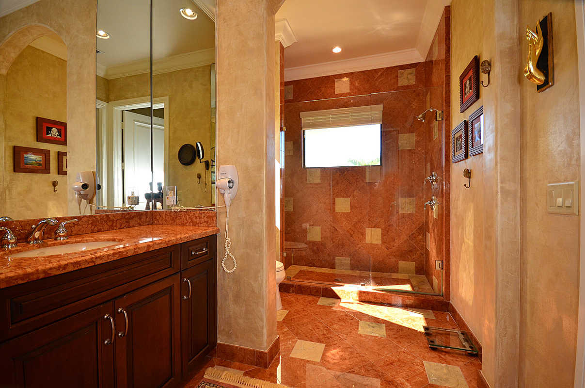 455 Northeast Olive Way Boca Raton, FL 33432 - Photo 20 of 35 Master bathroom his