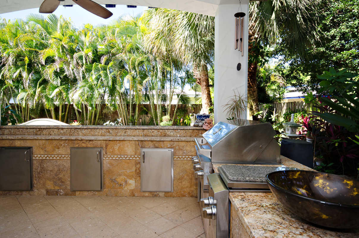 455 Northeast Olive Way Boca Raton, FL 33432 - Photo 30 of 35 Summer Kitchen