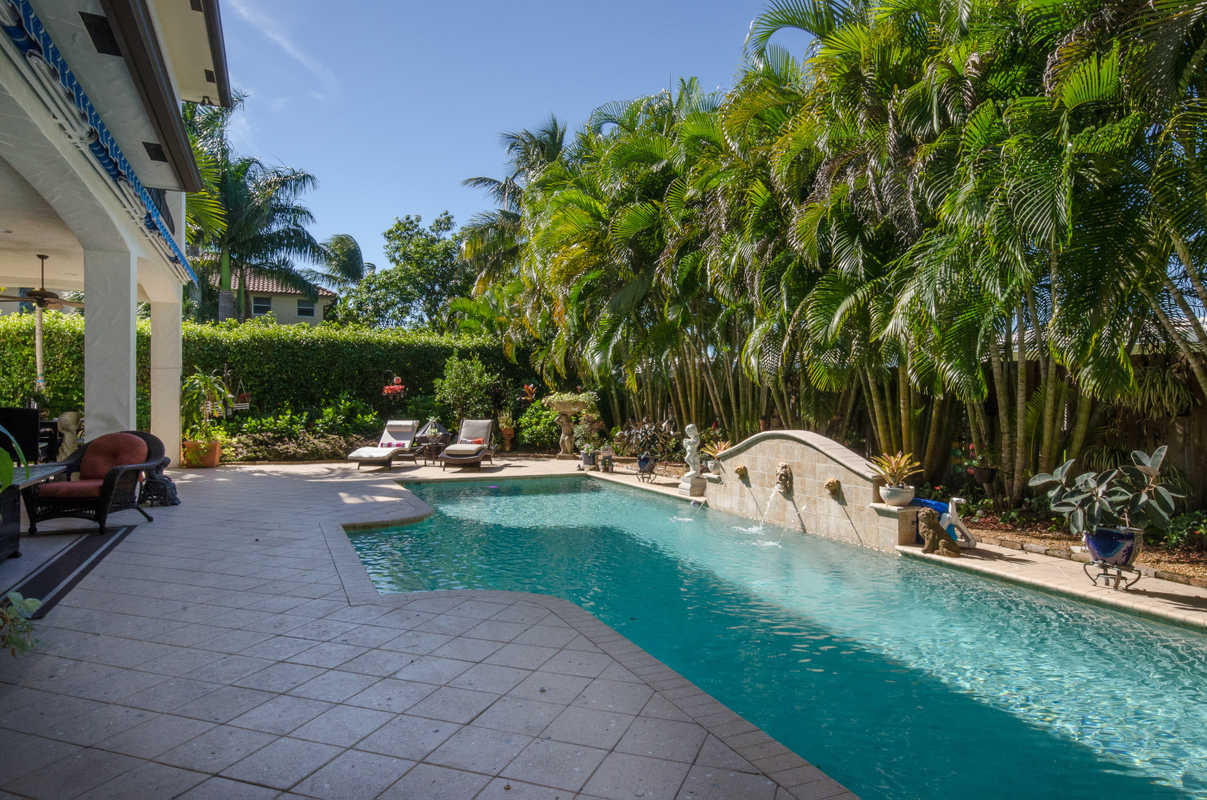 455 Northeast Olive Way Boca Raton, FL 33432 - Photo 34 of 35 Pool