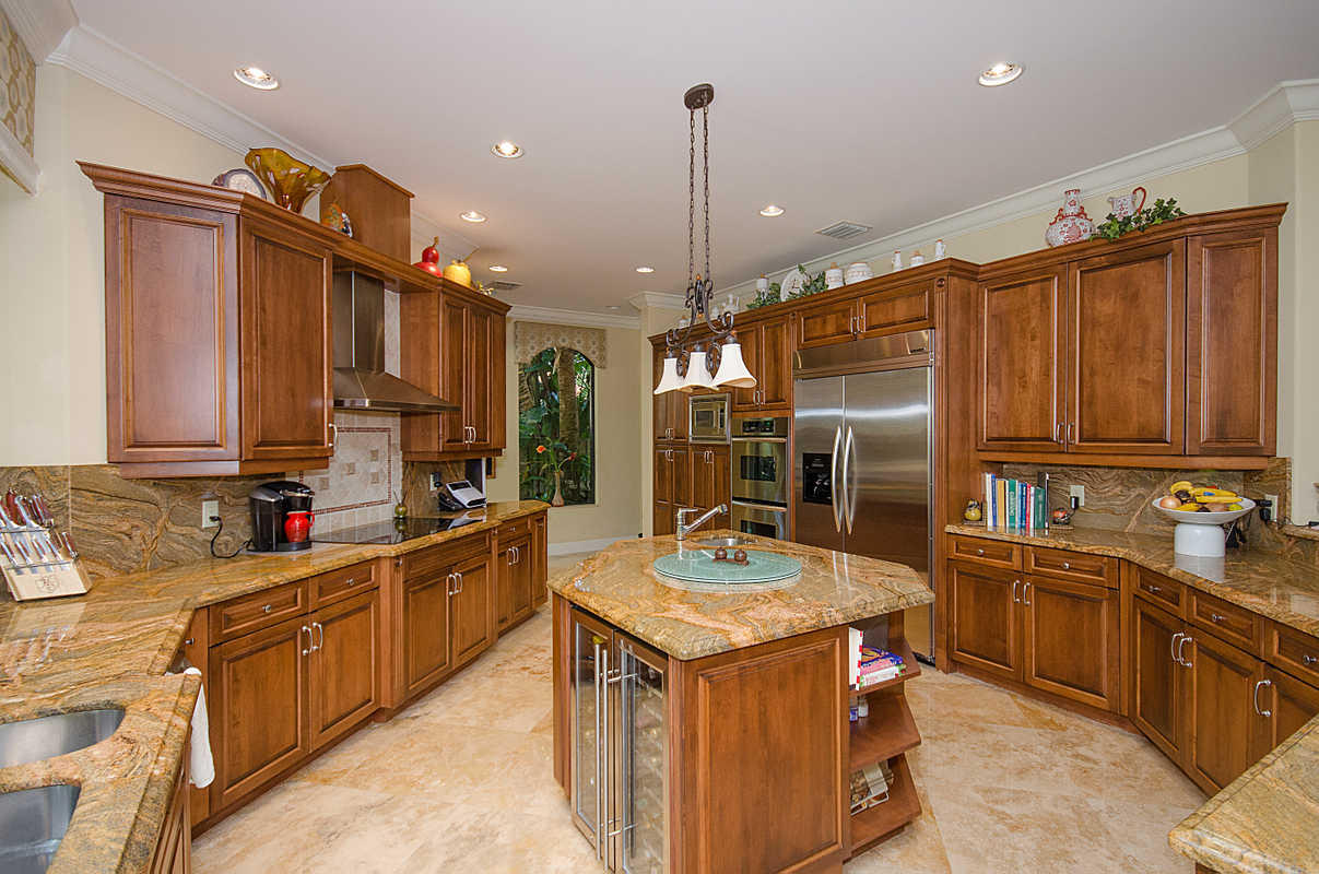 455 Northeast Olive Way Boca Raton, FL 33432 - Photo 9 of 35 Kitchen 2