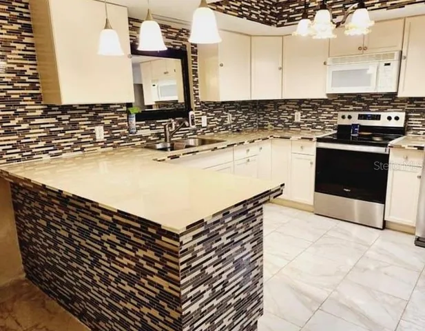 $315,000 | 1918 Crown Park Drive, Valrico, FL 33594