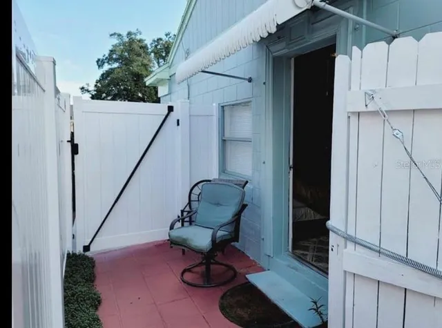 $315,000 | 1918 Crown Park Drive, Valrico, FL 33594