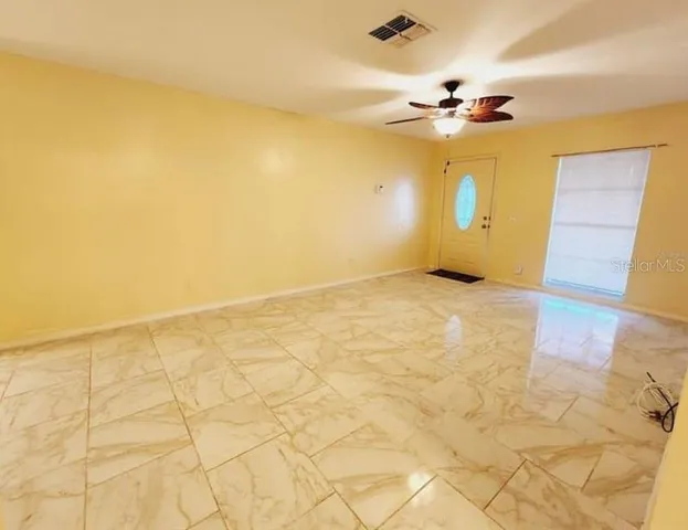 $315,000 | 1918 Crown Park Drive, Valrico, FL 33594