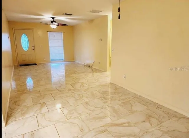 $315,000 | 1918 Crown Park Drive, Valrico, FL 33594