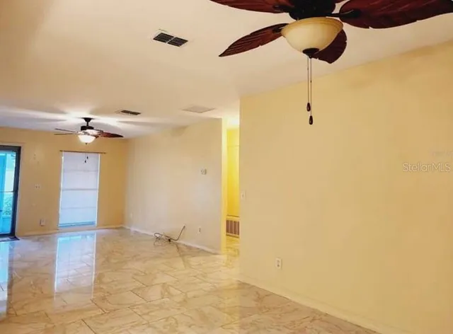 $315,000 | 1918 Crown Park Drive, Valrico, FL 33594