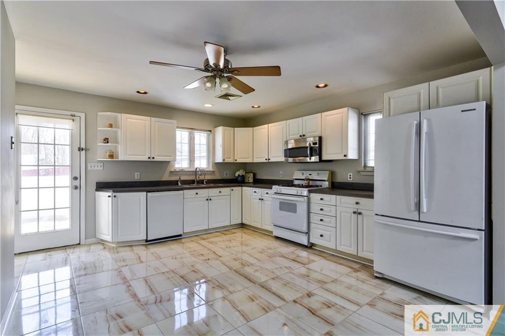 212 Texas Road Old Bridge, NJ 08857 - Photo 8 of 15 Gallery Image 8