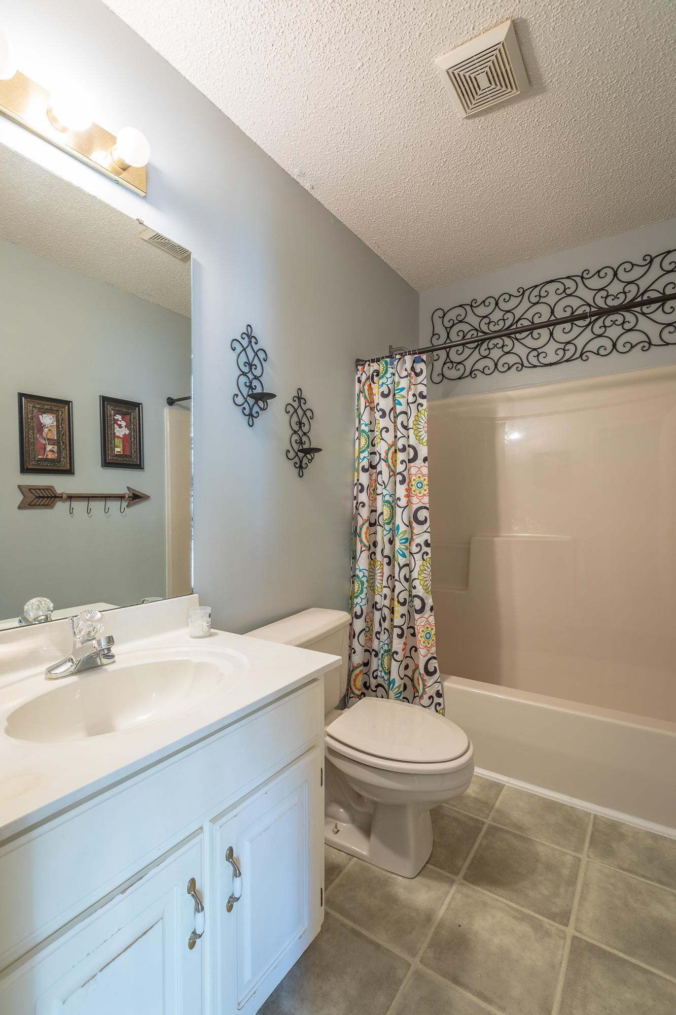 453 Patty Road Ringgold, GA 30736 - Photo 13 of 29 Hall Bath
