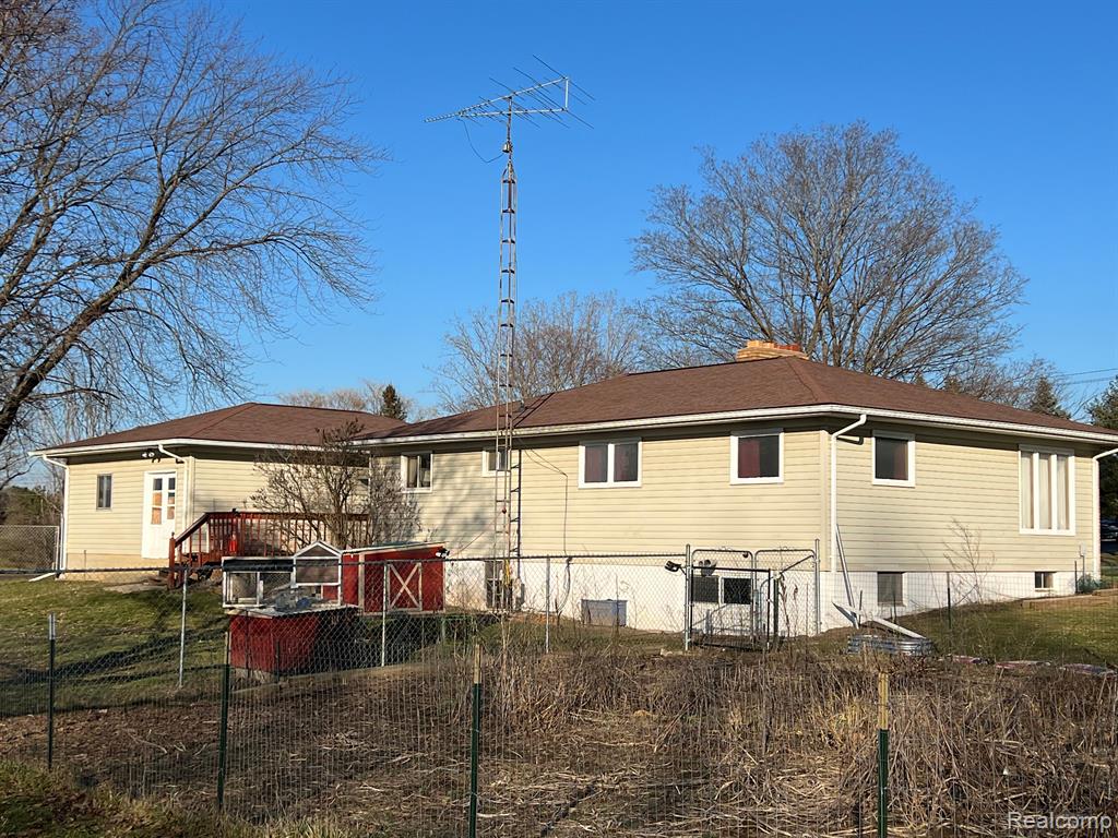 4287 Dillon Road Flushing, MI 48433 - Photo 2 of 15