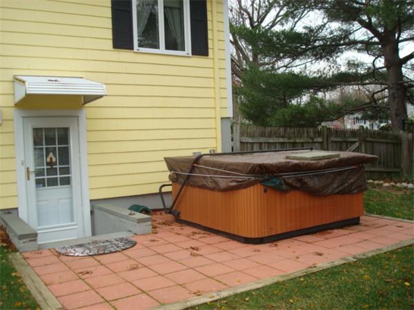 68 Windsor Road Weymouth, MA 02190 - Photo 20 of 26 Gallery Image 20