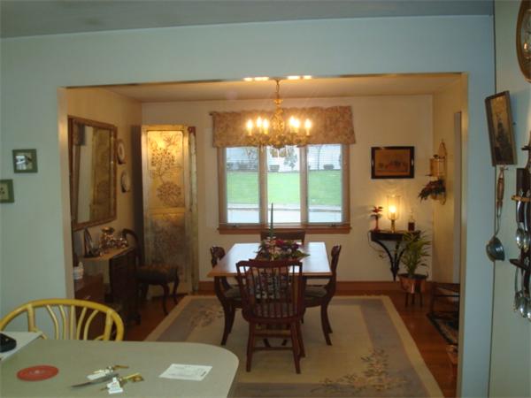 68 Windsor Road Weymouth, MA 02190 - Photo 4 of 26 Gallery Image 4