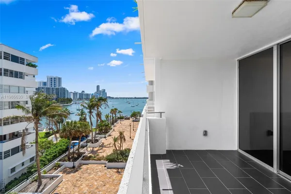 $5,300 | 11 Island Avenue, Unit 610, Miami Beach, FL 33139