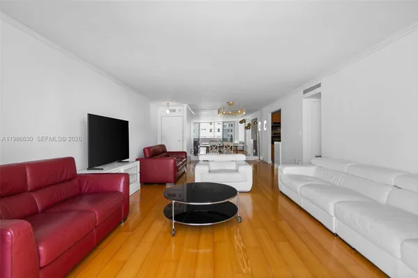 $5,300 | 11 Island Avenue, Unit 610, Miami Beach, FL 33139