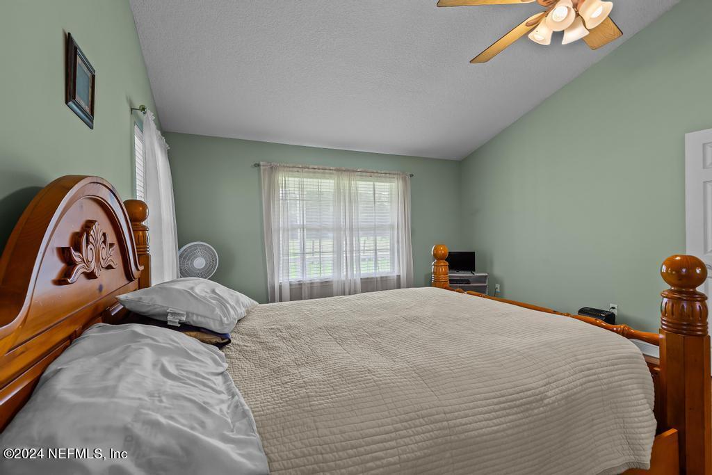 4457 River Road Hilliard, FL 32046 - Photo 14 of 42 4457 River Run-18
